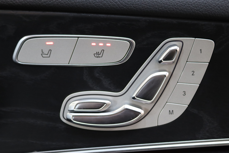 メルセデスベンツ Eクラス E220d AVG AMGﾗｲﾝ ﾚｰﾀﾞｰｾｰﾌﾃｨPKG　中期 NEWｽﾃｱﾘﾝｸﾞ MEｺﾈｸﾄ ｷｰﾚｽｺﾞｰ 黒本革 ｼｰﾄﾋｰﾀｰ ﾊﾟﾉﾗﾏSR  HDDﾅﾋﾞTV ｽﾏﾎ連携  360ｶﾒﾗ PTS LEDﾗｲﾄ  AMGｴｱﾛ&19AW ﾀﾞｲﾅﾐｯｸｾﾚｸﾄ 9AT　2年保証