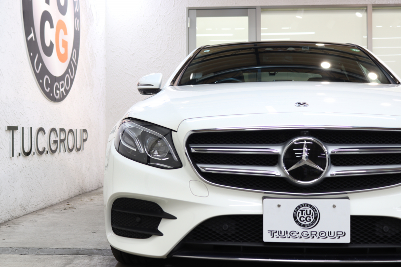 メルセデスベンツ Eクラス E220d AVG AMGﾗｲﾝ ﾚｰﾀﾞｰｾｰﾌﾃｨPKG　中期 NEWｽﾃｱﾘﾝｸﾞ MEｺﾈｸﾄ ｷｰﾚｽｺﾞｰ 黒本革 ｼｰﾄﾋｰﾀｰ ﾊﾟﾉﾗﾏSR  HDDﾅﾋﾞTV ｽﾏﾎ連携  360ｶﾒﾗ PTS LEDﾗｲﾄ  AMGｴｱﾛ&19AW ﾀﾞｲﾅﾐｯｸｾﾚｸﾄ 9AT　2年保証