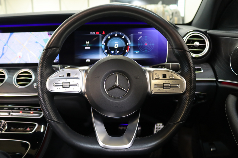 メルセデスベンツ Eクラス E220d AVG AMGﾗｲﾝ ﾚｰﾀﾞｰｾｰﾌﾃｨPKG　中期 NEWｽﾃｱﾘﾝｸﾞ MEｺﾈｸﾄ ｷｰﾚｽｺﾞｰ 黒本革 ｼｰﾄﾋｰﾀｰ ﾊﾟﾉﾗﾏSR  HDDﾅﾋﾞTV ｽﾏﾎ連携  360ｶﾒﾗ PTS LEDﾗｲﾄ  AMGｴｱﾛ&19AW ﾀﾞｲﾅﾐｯｸｾﾚｸﾄ 9AT　2年保証