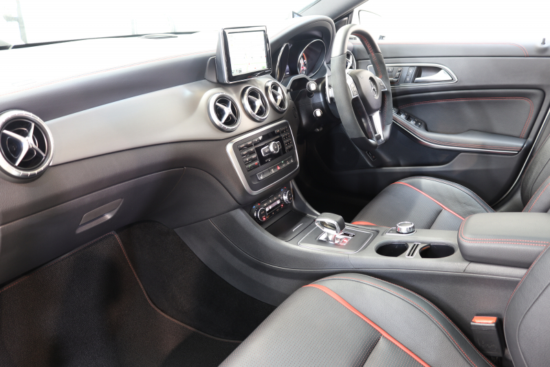 AMG CLAクラス CLA45 4MATIC ｱﾄﾞﾊﾞﾝｽﾄﾞ&ｾｰﾌﾃｨPKG　 専用黒本革 ｼｰﾄﾋｰﾀｰ ﾊﾟﾉﾗﾏSR HDDﾅﾋﾞTV  harman/kardon  ﾊﾞｯｸｶﾒﾗ PTS DSRC ｷｾﾉﾝ 専用AMGｴｱﾛ&18AW AMG強化ﾌﾞﾚｰｷ AMGｽﾋﾟｰﾄﾞｼﾌﾄ 7AT　2年保証【期間限定在庫】