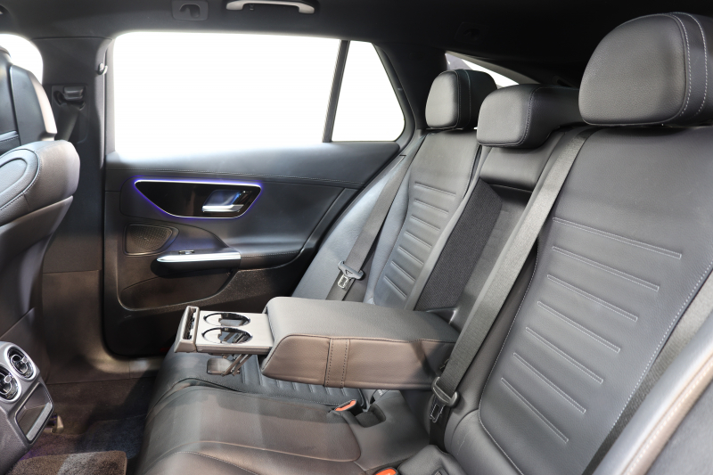 メルセデスベンツ Cクラス C200ｽﾃｰｼｮﾝﾜｺﾞﾝ  AVG AMGﾗｲﾝ ﾚｻﾞｰｴｸｽｸﾙｰｼﾌﾞ&ﾍﾞｰｼｯｸ&ﾚｰﾀﾞｰｾｰﾌﾃｨPKG　ISG搭載 MEｺﾈ 黒本革 ｼｰﾄﾋｰﾀｰ ﾊﾟﾉﾗﾏSR  HUD MBUXﾅﾋﾞ&ARﾅﾋﾞTV ｽﾏﾎ連携 360ｶﾒﾗ PTS 自動ﾃｰﾙｹﾞｰﾄ ﾜｲﾔﾚｽ充電 ﾘｱｱｸｽﾙｽﾃｱ 9AT　2年保証【期間限定在庫】