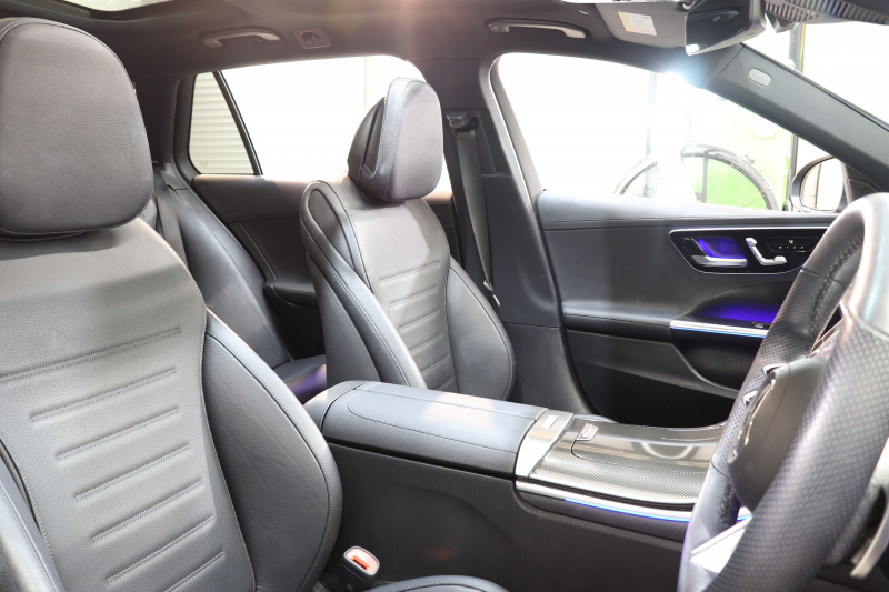 メルセデスベンツ Cクラス C200ｽﾃｰｼｮﾝﾜｺﾞﾝ  AVG AMGﾗｲﾝ ﾚｻﾞｰｴｸｽｸﾙｰｼﾌﾞ&ﾍﾞｰｼｯｸ&ﾚｰﾀﾞｰｾｰﾌﾃｨPKG　ISG搭載 MEｺﾈ 黒本革 ｼｰﾄﾋｰﾀｰ ﾊﾟﾉﾗﾏSR  HUD MBUXﾅﾋﾞ&ARﾅﾋﾞTV ｽﾏﾎ連携 360ｶﾒﾗ PTS 自動ﾃｰﾙｹﾞｰﾄ ﾜｲﾔﾚｽ充電 ﾘｱｱｸｽﾙｽﾃｱ 9AT　2年保証【期間限定在庫】