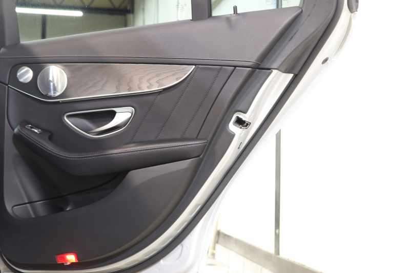 AMG Cクラス C43 4MATIC ﾚｰﾀﾞｰｾｰﾌﾃｨPKG　後期 MEｺﾈｸﾄ ｷｰﾚｽｺﾞｰ 黒本革 ﾊﾟﾉﾗﾏSR ﾍｯﾄﾞｱｯﾌﾟD HDDﾅﾋﾞTV ｽﾏﾎ連携 ﾌﾞﾙﾒｽﾀｰ ﾊﾞｯｸｶﾒﾗ PTS LEDﾗｲﾄ ﾌｯﾄﾄﾗﾝｸOP AMG専用装備&ﾁｭｰﾆﾝｸﾞAMGﾗｲﾄﾞｺﾝﾄﾛｰﾙｻｽ  9AT　2年保証【期間限定在庫】