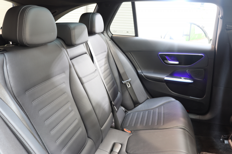 メルセデスベンツ Cクラス C200 ｽﾃｰｼｮﾝﾜｺﾞﾝ AVG AMGﾗｲﾝ ﾚｻﾞｰｴｸｽｸﾙｰｼﾌﾞ&ﾍﾞｰｼｯｸ&ﾚｰﾀﾞｰｾｰﾌﾃｨPKG　1ｵｰﾅｰ ISG搭載 MEｺﾈｸﾄ ｷｰﾚｽｺﾞｰ 黒本革 ﾊﾟﾉﾗﾏSR HUD MBUXﾅﾋﾞ&ARﾅﾋﾞTV ｽﾏﾎ連携 360ｶﾒﾗ PTS LEDﾗｲﾄ 自動ﾃｰﾙｹﾞｰﾄ 9AT 希少色　2年保証付【期間限定在庫】