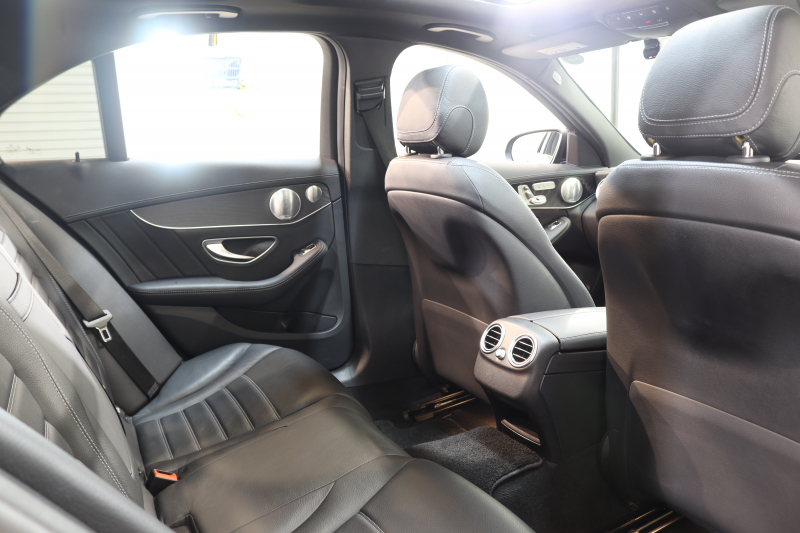 AMG Cクラス C43 4MATIC ﾚｰﾀﾞｰｾｰﾌﾃｨPKG　後期 MEｺﾈｸﾄ ｷｰﾚｽｺﾞｰ 黒本革 ﾊﾟﾉﾗﾏSR ﾍｯﾄﾞｱｯﾌﾟD HDDﾅﾋﾞTV ｽﾏﾎ連携 ﾌﾞﾙﾒｽﾀｰ ﾊﾞｯｸｶﾒﾗ PTS LEDﾗｲﾄ ﾌｯﾄﾄﾗﾝｸOP AMG専用装備&ﾁｭｰﾆﾝｸﾞAMGﾗｲﾄﾞｺﾝﾄﾛｰﾙｻｽ 希少色  9AT　2年保証