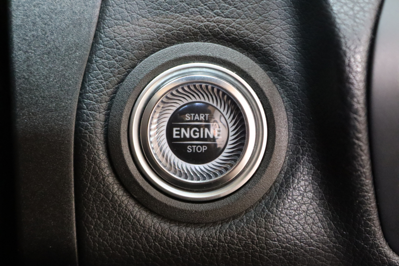 AMG Cクラス C43 4MATIC ﾚｰﾀﾞｰｾｰﾌﾃｨPKG　後期 MEｺﾈｸﾄ ｷｰﾚｽｺﾞｰ 黒本革 ﾊﾟﾉﾗﾏSR ﾍｯﾄﾞｱｯﾌﾟD HDDﾅﾋﾞTV ｽﾏﾎ連携 ﾌﾞﾙﾒｽﾀｰ ﾊﾞｯｸｶﾒﾗ PTS LEDﾗｲﾄ ﾌｯﾄﾄﾗﾝｸOP AMG専用装備&ﾁｭｰﾆﾝｸﾞAMGﾗｲﾄﾞｺﾝﾄﾛｰﾙｻｽ 希少色  9AT　2年保証