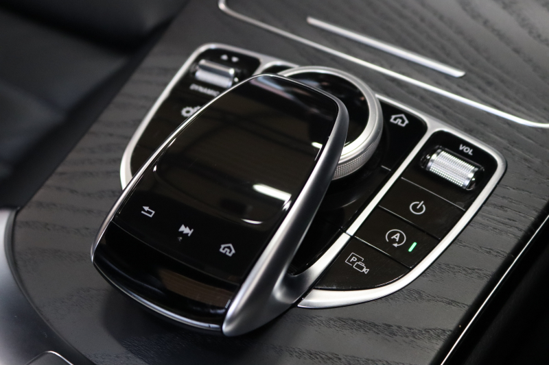 AMG Cクラス C43 4MATIC ﾚｰﾀﾞｰｾｰﾌﾃｨPKG　後期 MEｺﾈｸﾄ ｷｰﾚｽｺﾞｰ 黒本革 ﾊﾟﾉﾗﾏSR ﾍｯﾄﾞｱｯﾌﾟD HDDﾅﾋﾞTV ｽﾏﾎ連携 ﾌﾞﾙﾒｽﾀｰ ﾊﾞｯｸｶﾒﾗ PTS LEDﾗｲﾄ ﾌｯﾄﾄﾗﾝｸOP AMG専用装備&ﾁｭｰﾆﾝｸﾞAMGﾗｲﾄﾞｺﾝﾄﾛｰﾙｻｽ 希少色  9AT　2年保証