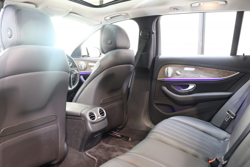 メルセデスベンツ Eクラス E450ｽﾃｰｼｮﾝﾜｺﾞﾝ 4MATIC ｴｸｽｸﾙｰｼﾌﾞ ｴｸｽｸﾙｰｼﾌﾞ&ﾚｰﾀﾞｰｾｰﾌﾃｨPKG　ISG搭載 後期 MEｺﾈｸﾄ ｷｰﾚｽｺﾞｰ 黒本革 ﾍﾞﾝﾁﾚｰﾀｰ ﾊﾟﾉﾗﾏSR ﾍｯﾄﾞｱｯﾌﾟD MBUX/ARﾅﾋﾞTV ｽﾏﾎ連携 ﾌﾞﾙﾒｽﾀｰ 360ｶﾒﾗ PTS 自動Rｹﾞｰﾄ ｴｱｻｽ 9AT　2年保証【期間限定在庫】