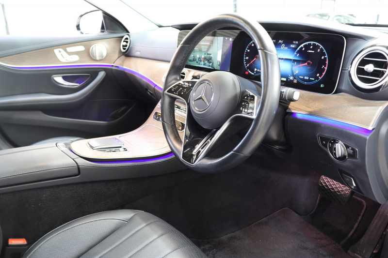 メルセデスベンツ Eクラス E450ｽﾃｰｼｮﾝﾜｺﾞﾝ 4MATIC ｴｸｽｸﾙｰｼﾌﾞ ｴｸｽｸﾙｰｼﾌﾞ&ﾚｰﾀﾞｰｾｰﾌﾃｨPKG　ISG搭載 後期 MEｺﾈｸﾄ ｷｰﾚｽｺﾞｰ 黒本革 ﾍﾞﾝﾁﾚｰﾀｰ ﾊﾟﾉﾗﾏSR ﾍｯﾄﾞｱｯﾌﾟD MBUX/ARﾅﾋﾞTV ｽﾏﾎ連携 ﾌﾞﾙﾒｽﾀｰ 360ｶﾒﾗ PTS 自動Rｹﾞｰﾄ ｴｱｻｽ 9AT　2年保証【期間限定在庫】
