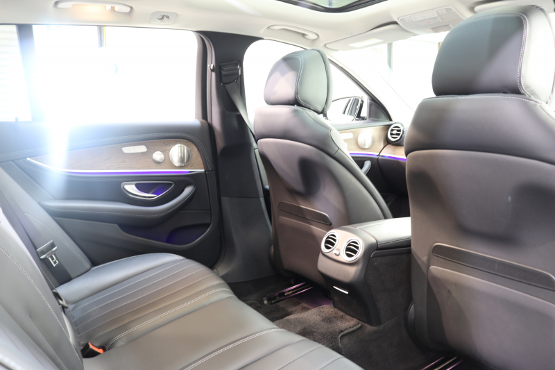 メルセデスベンツ Eクラス E450ｽﾃｰｼｮﾝﾜｺﾞﾝ 4MATIC ｴｸｽｸﾙｰｼﾌﾞ ｴｸｽｸﾙｰｼﾌﾞ&ﾚｰﾀﾞｰｾｰﾌﾃｨPKG　ISG搭載 後期 MEｺﾈｸﾄ ｷｰﾚｽｺﾞｰ 黒本革 ﾍﾞﾝﾁﾚｰﾀｰ ﾊﾟﾉﾗﾏSR ﾍｯﾄﾞｱｯﾌﾟD MBUX/ARﾅﾋﾞTV ｽﾏﾎ連携 ﾌﾞﾙﾒｽﾀｰ 360ｶﾒﾗ PTS 自動Rｹﾞｰﾄ ｴｱｻｽ 9AT　2年保証【期間限定在庫】