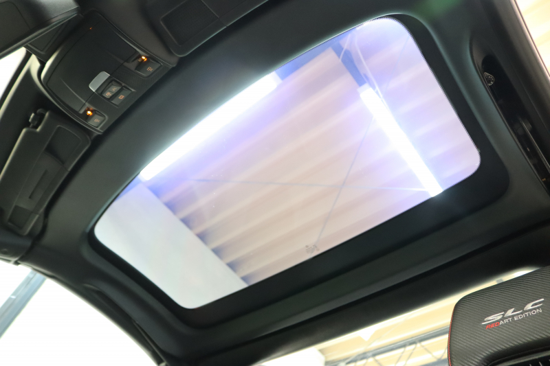 AMG SLC SLC43 ﾚｯﾄﾞｱｰﾄｴﾃﾞｨｼｮﾝ ﾚｰﾀﾞｰｾｰﾌﾃｨPKG　特別仕様車 ｷｰﾚｽｺﾞｰ 専用黒&灰本革 ｼｰﾄﾋｰﾀｰ ｴｱｽｶｰﾌ  ｴｱｶﾞｲﾄﾞ HDDﾅﾋﾞTV ｽﾏﾎ連携 harman/kardon ﾊﾞｯｸｶﾒﾗ PTS LEDﾗｲﾄ 専用AMGｴｱﾛ&18AW AMG強化ﾌﾞﾚｰｷ 9AT　2年保証【期間限定在庫】