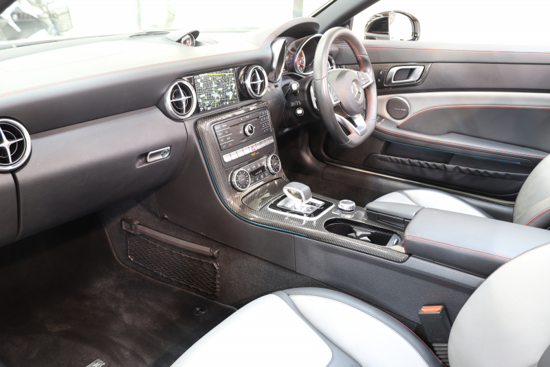 AMG SLC SLC43 ﾚｯﾄﾞｱｰﾄｴﾃﾞｨｼｮﾝ ﾚｰﾀﾞｰｾｰﾌﾃｨPKG　特別仕様車 ｷｰﾚｽｺﾞｰ 専用黒&灰本革 ｼｰﾄﾋｰﾀｰ ｴｱｽｶｰﾌ  ｴｱｶﾞｲﾄﾞ HDDﾅﾋﾞTV ｽﾏﾎ連携 harman/kardon ﾊﾞｯｸｶﾒﾗ PTS LEDﾗｲﾄ 専用AMGｴｱﾛ&18AW AMG強化ﾌﾞﾚｰｷ 9AT　2年保証【期間限定在庫】