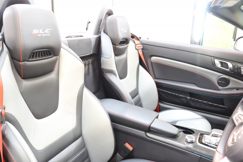 AMG SLC SLC43 ﾚｯﾄﾞｱｰﾄｴﾃﾞｨｼｮﾝ ﾚｰﾀﾞｰｾｰﾌﾃｨPKG　特別仕様車 ｷｰﾚｽｺﾞｰ 専用黒&灰本革 ｼｰﾄﾋｰﾀｰ ｴｱｽｶｰﾌ  ｴｱｶﾞｲﾄﾞ HDDﾅﾋﾞTV ｽﾏﾎ連携 harman/kardon ﾊﾞｯｸｶﾒﾗ PTS LEDﾗｲﾄ 専用AMGｴｱﾛ&18AW AMG強化ﾌﾞﾚｰｷ 9AT　2年保証【期間限定在庫】