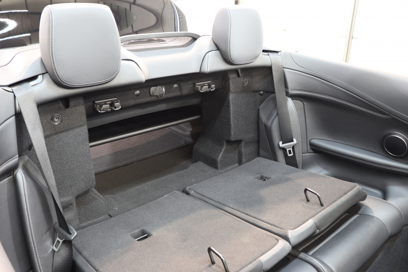 メルセデスベンツ Cクラス C180ｶﾌﾞﾘｵﾚ ｽﾎﾟｰﾂ ﾚｻﾞｰｴｸｽｸﾙｰｼﾌﾞ&ﾚｰﾀﾞｰｾｰﾌﾃｨPKG　ｷｰﾚｽｺﾞｰ 黒本革 赤幌 HDDﾅﾋﾞTV&ｷｬﾝｾﾗｰ  BT音楽 ﾊﾞｯｸｶﾒﾗ PTS DSRC LEDﾗｲﾄ AMGｴｱﾛ&19AW  ﾀﾞｲﾅﾐｯｸｾﾚｸﾄ 9AT　2年保証【期間限定在庫】