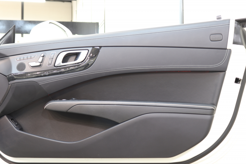 メルセデスベンツ SLクラス SL400 ﾚｰﾀﾞｰｾｰﾌﾃｨPKG　後期 ｷｰﾚｽｺﾞｰ 黒本革 ﾍﾞﾝﾁﾚｰﾀｰ ｴｱｽｶｰﾌ  HDDﾅﾋﾞTV ｽﾏﾎ連携  ﾊﾞｯｸｶﾒﾗ PTS LEDﾗｲﾄ AMGｴｱﾛ&19AW ABCｻｽ ﾌｯﾄﾄﾗﾝｸｵｰﾌﾟﾅｰ 9AT　2年保証【期間限定在庫】