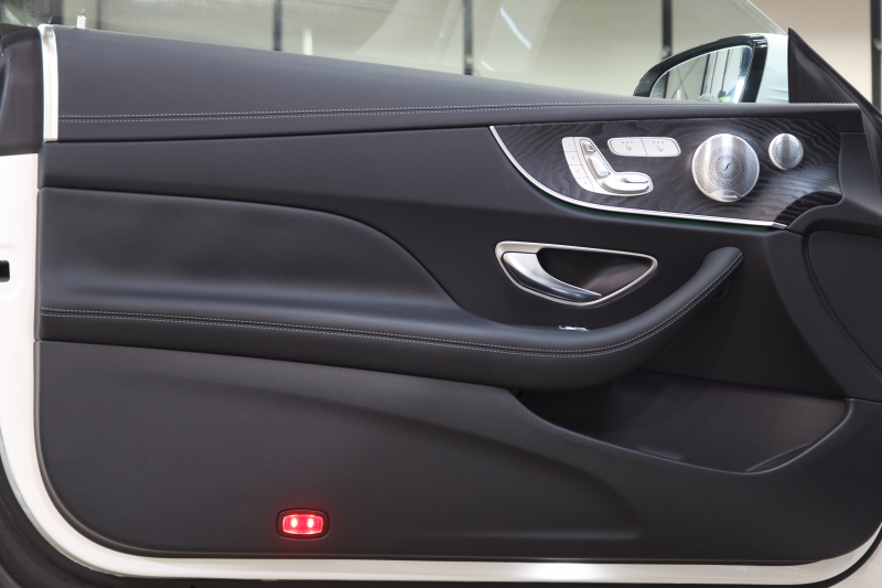 メルセデスベンツ Eクラス E300ｸｰﾍﾟ ｽﾎﾟｰﾂ ｴｸｽｸﾙｰｼﾌﾞ&ﾚｰﾀﾞｰｾｰﾌﾃｨPKG　ｷｰﾚｽｺﾞｰ 黒本革 ﾊﾟﾉﾗﾏSR ﾍｯﾄﾞｱｯﾌﾟD HDDﾅﾋﾞTV ｽﾏﾎ連携 ﾌﾞﾙﾒｽﾀｰ 360ｶﾒﾗ PTS 自動ﾄﾗﾝｸ LEDﾗｲﾄ AMGｴｱﾛ&19AW ﾀﾞｲﾅﾐｯｸｾﾚｸﾄ 9AT　2年保証