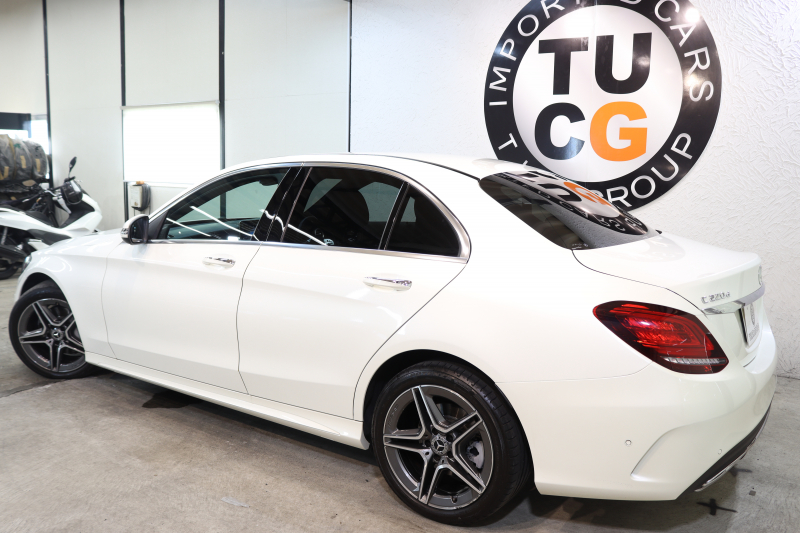 メルセデスベンツ Cクラス C220d AVG AMGﾗｲﾝ ﾚｰﾀﾞｰｾｰﾌﾃｨPKG　後期 MEｺﾈｸﾄ ｷｰﾚｽｺﾞｰ 黒革 HDDﾅﾋﾞTV ｽﾏﾎ連携 ﾊﾞｯｸｶﾒﾗ PTS LEDﾗｲﾄ AMGｴｱﾛ&18AW ﾀﾞｲﾅﾐｯｸS 9AT　2年保証