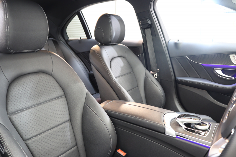 メルセデスベンツ Cクラス C220d AVG AMGﾗｲﾝ ﾚｰﾀﾞｰｾｰﾌﾃｨPKG　後期 MEｺﾈｸﾄ ｷｰﾚｽｺﾞｰ 黒革 HDDﾅﾋﾞTV ｽﾏﾎ連携 ﾊﾞｯｸｶﾒﾗ PTS LEDﾗｲﾄ AMGｴｱﾛ&18AW ﾀﾞｲﾅﾐｯｸS 9AT　2年保証