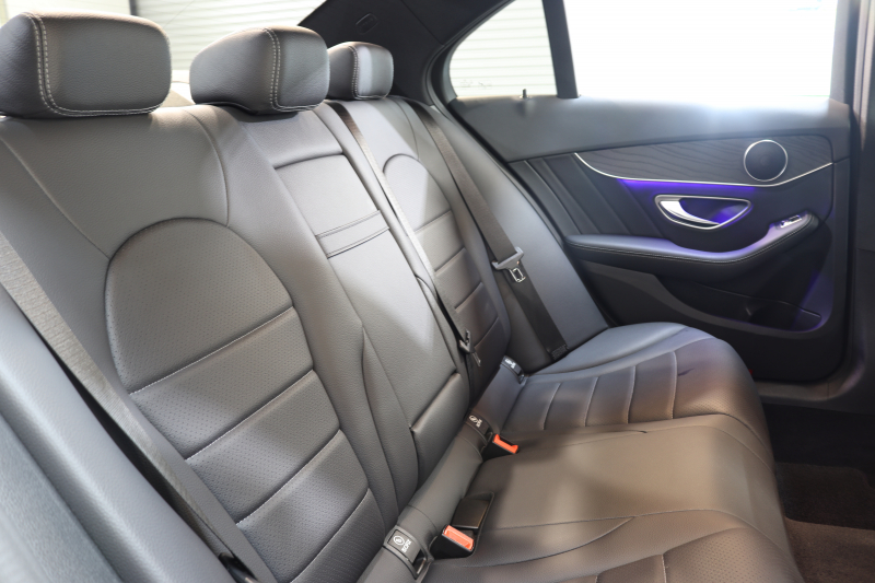 メルセデスベンツ Cクラス C220d AVG AMGﾗｲﾝ ﾚｰﾀﾞｰｾｰﾌﾃｨPKG　後期 MEｺﾈｸﾄ ｷｰﾚｽｺﾞｰ 黒革 HDDﾅﾋﾞTV ｽﾏﾎ連携 ﾊﾞｯｸｶﾒﾗ PTS LEDﾗｲﾄ AMGｴｱﾛ&18AW ﾀﾞｲﾅﾐｯｸS 9AT　2年保証