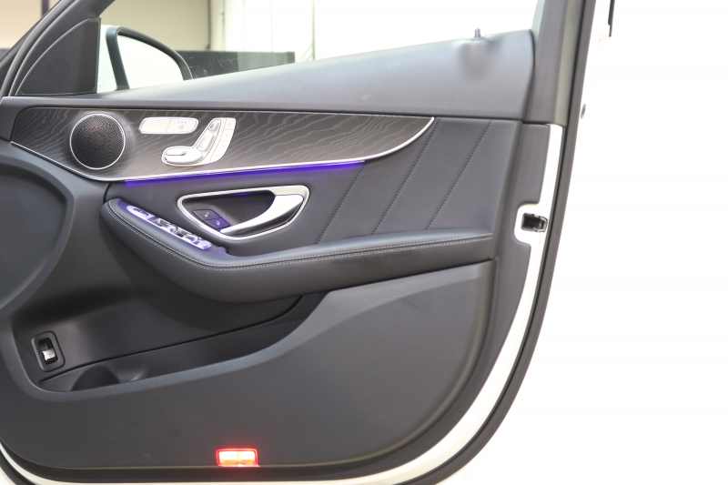 メルセデスベンツ Cクラス C220d AVG AMGﾗｲﾝ ﾚｰﾀﾞｰｾｰﾌﾃｨPKG　後期 MEｺﾈｸﾄ ｷｰﾚｽｺﾞｰ 黒革 HDDﾅﾋﾞTV ｽﾏﾎ連携 ﾊﾞｯｸｶﾒﾗ PTS LEDﾗｲﾄ AMGｴｱﾛ&18AW ﾀﾞｲﾅﾐｯｸS 9AT　2年保証