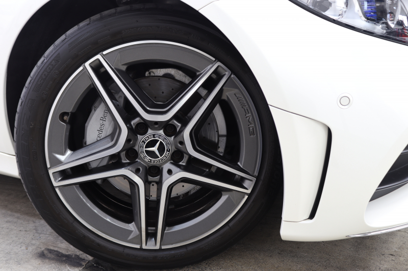 メルセデスベンツ Cクラス C220d AVG AMGﾗｲﾝ ﾚｰﾀﾞｰｾｰﾌﾃｨPKG　後期 MEｺﾈｸﾄ ｷｰﾚｽｺﾞｰ 黒革 HDDﾅﾋﾞTV ｽﾏﾎ連携 ﾊﾞｯｸｶﾒﾗ PTS LEDﾗｲﾄ AMGｴｱﾛ&18AW ﾀﾞｲﾅﾐｯｸS 9AT　2年保証