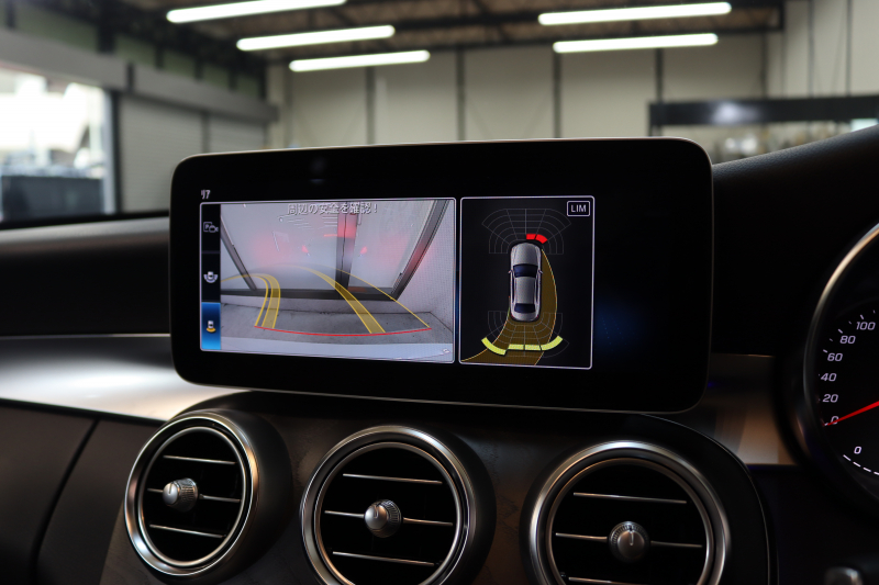 メルセデスベンツ Cクラス C220d AVG AMGﾗｲﾝ ﾚｰﾀﾞｰｾｰﾌﾃｨPKG　後期 MEｺﾈｸﾄ ｷｰﾚｽｺﾞｰ 黒革 HDDﾅﾋﾞTV ｽﾏﾎ連携 ﾊﾞｯｸｶﾒﾗ PTS LEDﾗｲﾄ AMGｴｱﾛ&18AW ﾀﾞｲﾅﾐｯｸS 9AT　2年保証