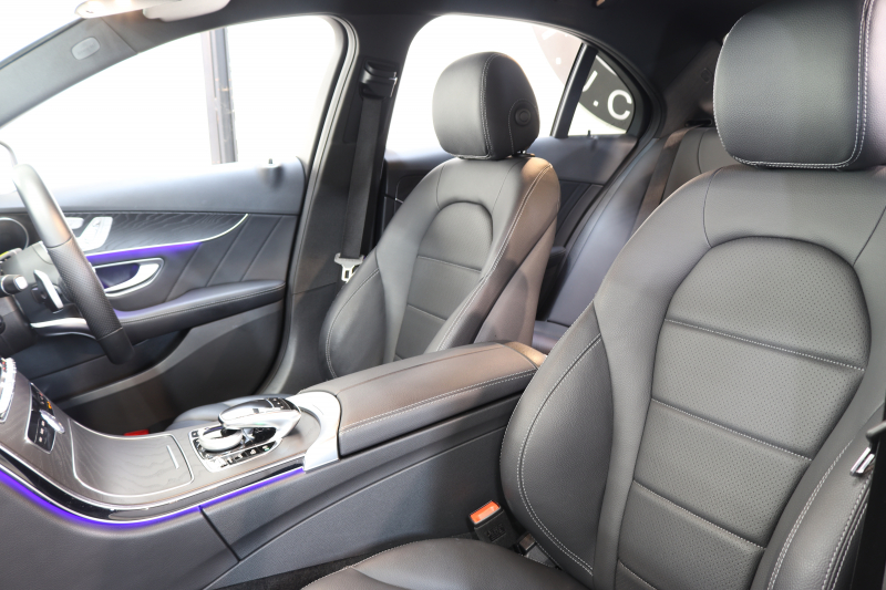 メルセデスベンツ Cクラス C220d AVG AMGﾗｲﾝ ﾚｰﾀﾞｰｾｰﾌﾃｨPKG　後期 MEｺﾈｸﾄ ｷｰﾚｽｺﾞｰ 黒革 HDDﾅﾋﾞTV ｽﾏﾎ連携 ﾊﾞｯｸｶﾒﾗ PTS LEDﾗｲﾄ AMGｴｱﾛ&18AW ﾀﾞｲﾅﾐｯｸS 9AT　2年保証