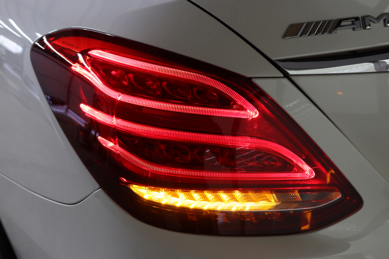 AMG Cクラス C63S ｴｸｽｸﾙｰｼﾌﾞ&ﾚｰﾀﾞｰｾｰﾌﾃｨPKG　ｷｰﾚｽｺﾞｰ 赤/黒本革 ﾊﾟﾉﾗﾏSR ﾍｯﾄﾞｱｯﾌﾟD HDDﾅﾋﾞTV&ｷｬﾝｾﾗｰ BT音楽 ﾌﾞﾙﾒｽﾀｰ ﾊﾞｯｸｶﾒﾗ PTS LEDﾗｲﾄ ﾊﾝｽﾞﾌﾘｰA AMG専用装備&ﾁｭｰﾆﾝｸﾞ ﾊﾟﾅﾒﾘｶｰﾅｸﾞﾘﾙ 7AT　2年保証