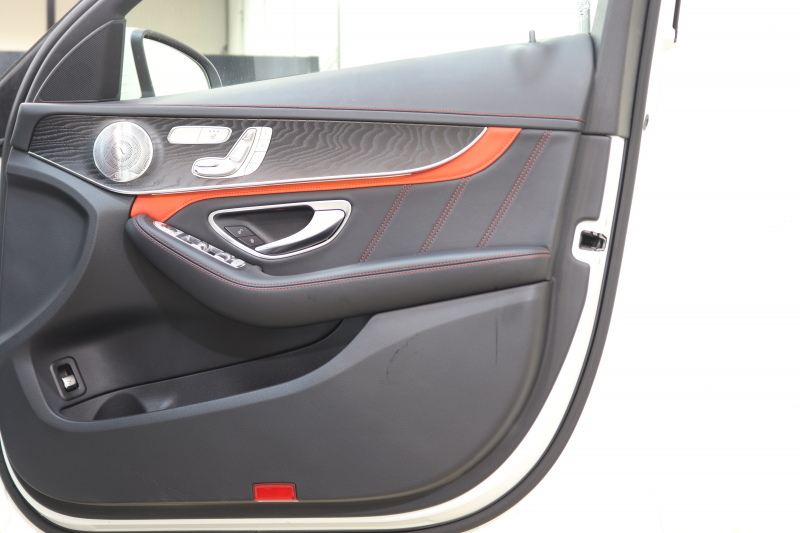 AMG Cクラス C63S ｴｸｽｸﾙｰｼﾌﾞ&ﾚｰﾀﾞｰｾｰﾌﾃｨPKG　ｷｰﾚｽｺﾞｰ 赤/黒本革 ﾊﾟﾉﾗﾏSR ﾍｯﾄﾞｱｯﾌﾟD HDDﾅﾋﾞTV&ｷｬﾝｾﾗｰ BT音楽 ﾌﾞﾙﾒｽﾀｰ ﾊﾞｯｸｶﾒﾗ PTS LEDﾗｲﾄ ﾊﾝｽﾞﾌﾘｰA AMG専用装備&ﾁｭｰﾆﾝｸﾞ ﾊﾟﾅﾒﾘｶｰﾅｸﾞﾘﾙ 7AT　2年保証