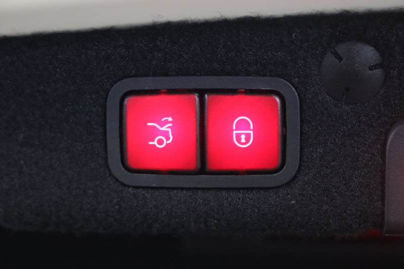 AMG Cクラス C63S ｴｸｽｸﾙｰｼﾌﾞ&ﾚｰﾀﾞｰｾｰﾌﾃｨPKG　ｷｰﾚｽｺﾞｰ 赤/黒本革 ﾊﾟﾉﾗﾏSR ﾍｯﾄﾞｱｯﾌﾟD HDDﾅﾋﾞTV&ｷｬﾝｾﾗｰ BT音楽 ﾌﾞﾙﾒｽﾀｰ ﾊﾞｯｸｶﾒﾗ PTS LEDﾗｲﾄ ﾊﾝｽﾞﾌﾘｰA AMG専用装備&ﾁｭｰﾆﾝｸﾞ ﾊﾟﾅﾒﾘｶｰﾅｸﾞﾘﾙ 7AT　2年保証