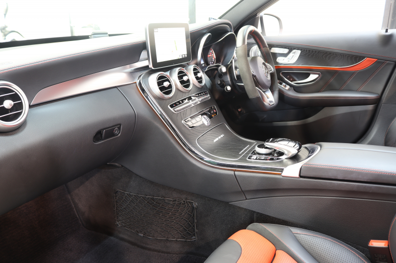 AMG Cクラス C63S ｴｸｽｸﾙｰｼﾌﾞ&ﾚｰﾀﾞｰｾｰﾌﾃｨPKG　ｷｰﾚｽｺﾞｰ 赤/黒本革 ﾊﾟﾉﾗﾏSR ﾍｯﾄﾞｱｯﾌﾟD HDDﾅﾋﾞTV&ｷｬﾝｾﾗｰ BT音楽 ﾌﾞﾙﾒｽﾀｰ ﾊﾞｯｸｶﾒﾗ PTS LEDﾗｲﾄ ﾊﾝｽﾞﾌﾘｰA AMG専用装備&ﾁｭｰﾆﾝｸﾞ ﾊﾟﾅﾒﾘｶｰﾅｸﾞﾘﾙ 7AT　2年保証