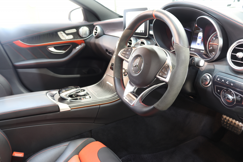 AMG Cクラス C63S ｴｸｽｸﾙｰｼﾌﾞ&ﾚｰﾀﾞｰｾｰﾌﾃｨPKG　ｷｰﾚｽｺﾞｰ 赤/黒本革 ﾊﾟﾉﾗﾏSR ﾍｯﾄﾞｱｯﾌﾟD HDDﾅﾋﾞTV&ｷｬﾝｾﾗｰ BT音楽 ﾌﾞﾙﾒｽﾀｰ ﾊﾞｯｸｶﾒﾗ PTS LEDﾗｲﾄ ﾊﾝｽﾞﾌﾘｰA AMG専用装備&ﾁｭｰﾆﾝｸﾞ ﾊﾟﾅﾒﾘｶｰﾅｸﾞﾘﾙ 7AT　2年保証