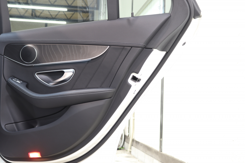 メルセデスベンツ Cクラス C200ｽﾃｰｼｮﾝﾜｺﾞﾝ ｽﾎﾟｰﾂ ﾚｰﾀﾞｰｾｰﾌﾃｨPKG　黒革 ﾍｯﾄﾞｱｯﾌﾟD HDDﾅﾋﾞTV&ｷｬﾝｾﾗｰ BT音楽 ﾊﾞｯｸｶﾒﾗ PTS LEDﾗｲﾄ 自動Rｹﾞｰﾄ AMGｴｱﾛ&18AW ﾀﾞｲﾅﾐｯｸS ｴｱｻｽ 7AT　2年保証