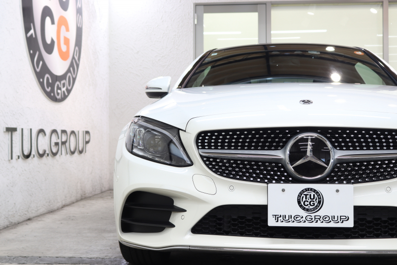 メルセデスベンツ Cクラス C180ｸｰﾍﾟ ｽﾎﾟｰﾂ ﾚｻﾞｰｴｸｽｸﾙｰｼﾌﾞ&ﾚｰﾀﾞｰｾｰﾌﾃｨPKG　後期 ｷｰﾚｽｺﾞｰ 黒本革 ﾊﾟﾉﾗﾏSR ﾍｯﾄﾞｱｯﾌﾟD HDDﾅﾋﾞTV ｽﾏﾎ連携 ﾊﾞｯｸｶﾒﾗ PTS LEDﾗｲﾄ AMGｴｱﾛ&19AW ﾀﾞｲﾅﾐｯｸS ｴｱｻｽ 9AT　2年保証