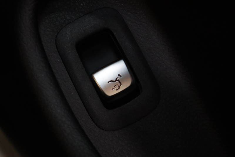 メルセデスベンツ Cクラス C180ｸｰﾍﾟ ｽﾎﾟｰﾂ ﾚｻﾞｰｴｸｽｸﾙｰｼﾌﾞ&ﾚｰﾀﾞｰｾｰﾌﾃｨPKG　後期 ｷｰﾚｽｺﾞｰ 黒本革 ﾊﾟﾉﾗﾏSR ﾍｯﾄﾞｱｯﾌﾟD HDDﾅﾋﾞTV ｽﾏﾎ連携 ﾊﾞｯｸｶﾒﾗ PTS LEDﾗｲﾄ AMGｴｱﾛ&19AW ﾀﾞｲﾅﾐｯｸS ｴｱｻｽ 9AT　2年保証