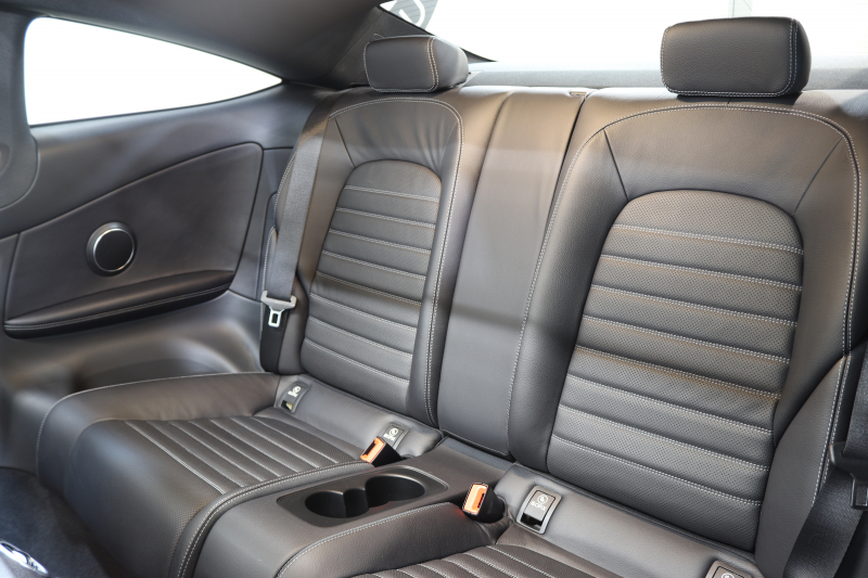 メルセデスベンツ Cクラス C180ｸｰﾍﾟ ｽﾎﾟｰﾂ ﾚｻﾞｰｴｸｽｸﾙｰｼﾌﾞ&ﾚｰﾀﾞｰｾｰﾌﾃｨPKG　後期 ｷｰﾚｽｺﾞｰ 黒本革 ﾊﾟﾉﾗﾏSR ﾍｯﾄﾞｱｯﾌﾟD HDDﾅﾋﾞTV ｽﾏﾎ連携 ﾊﾞｯｸｶﾒﾗ PTS LEDﾗｲﾄ AMGｴｱﾛ&19AW ﾀﾞｲﾅﾐｯｸS ｴｱｻｽ 9AT　2年保証