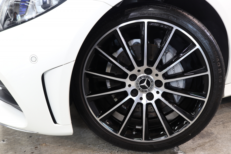 メルセデスベンツ Cクラス C180ｸｰﾍﾟ ｽﾎﾟｰﾂ ﾚｻﾞｰｴｸｽｸﾙｰｼﾌﾞ&ﾚｰﾀﾞｰｾｰﾌﾃｨPKG　後期 ｷｰﾚｽｺﾞｰ 黒本革 ﾊﾟﾉﾗﾏSR ﾍｯﾄﾞｱｯﾌﾟD HDDﾅﾋﾞTV ｽﾏﾎ連携 ﾊﾞｯｸｶﾒﾗ PTS LEDﾗｲﾄ AMGｴｱﾛ&19AW ﾀﾞｲﾅﾐｯｸS ｴｱｻｽ 9AT　2年保証