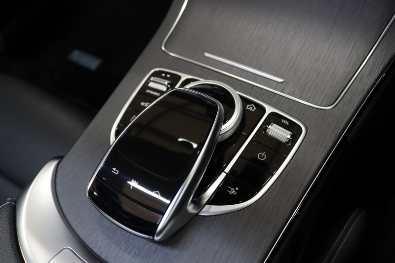 メルセデスベンツ Cクラス C180ｸｰﾍﾟ ｽﾎﾟｰﾂ ﾚｻﾞｰｴｸｽｸﾙｰｼﾌﾞ&ﾚｰﾀﾞｰｾｰﾌﾃｨPKG　後期 ｷｰﾚｽｺﾞｰ 黒本革 ﾊﾟﾉﾗﾏSR ﾍｯﾄﾞｱｯﾌﾟD HDDﾅﾋﾞTV ｽﾏﾎ連携 ﾊﾞｯｸｶﾒﾗ PTS LEDﾗｲﾄ AMGｴｱﾛ&19AW ﾀﾞｲﾅﾐｯｸS ｴｱｻｽ 9AT　2年保証