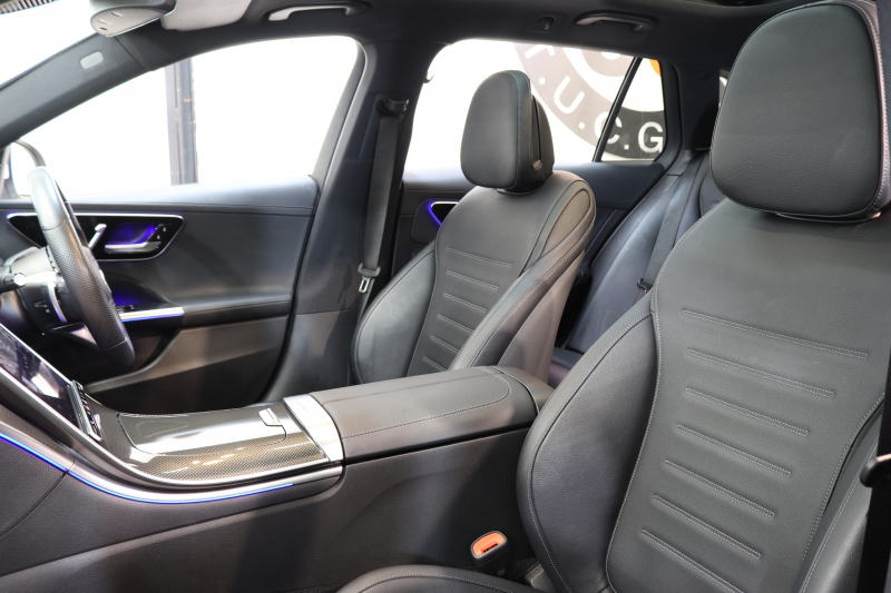 メルセデスベンツ Cクラス C200ｽﾃｰｼｮﾝﾜｺﾞﾝ AVG AMGﾗｲﾝ ﾚｻﾞｰｴｸｽｸﾙｰｼﾌﾞ&ﾍﾞｰｼｯｸ&ﾚｰﾀﾞｰｾｰﾌﾃｨPKG　ISG搭載 1ｵｰﾅｰ ｷｰﾚｽｺﾞｰ 黒本革 ﾊﾟﾉﾗﾏSR ﾍｯﾄﾞｱｯﾌﾟD MBUXﾅﾋﾞTV&ARﾅﾋﾞ ｽﾏﾎ連携 360ｶﾒﾗ PTS LEDﾗｲﾄ自動Rｹﾞｰﾄ AMGｴｱﾛ&18AW ﾘｱｱｸｽﾙｽﾃｱﾘﾝｸﾞ 9AT　2年保証