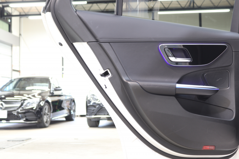 メルセデスベンツ Cクラス C200ｽﾃｰｼｮﾝﾜｺﾞﾝ AVG AMGﾗｲﾝ ﾚｻﾞｰｴｸｽｸﾙｰｼﾌﾞ&ﾍﾞｰｼｯｸ&ﾚｰﾀﾞｰｾｰﾌﾃｨPKG　ISG搭載 1ｵｰﾅｰ ｷｰﾚｽｺﾞｰ 黒本革 ﾊﾟﾉﾗﾏSR ﾍｯﾄﾞｱｯﾌﾟD MBUXﾅﾋﾞTV&ARﾅﾋﾞ ｽﾏﾎ連携 360ｶﾒﾗ PTS LEDﾗｲﾄ自動Rｹﾞｰﾄ AMGｴｱﾛ&18AW ﾘｱｱｸｽﾙｽﾃｱﾘﾝｸﾞ 9AT　2年保証