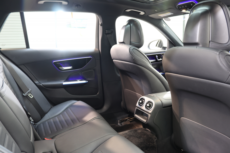 メルセデスベンツ Cクラス C200ｽﾃｰｼｮﾝﾜｺﾞﾝ AVG AMGﾗｲﾝ ﾚｻﾞｰｴｸｽｸﾙｰｼﾌﾞ&ﾍﾞｰｼｯｸ&ﾚｰﾀﾞｰｾｰﾌﾃｨPKG　ISG搭載 1ｵｰﾅｰ ｷｰﾚｽｺﾞｰ 黒本革 ﾊﾟﾉﾗﾏSR ﾍｯﾄﾞｱｯﾌﾟD MBUXﾅﾋﾞTV&ARﾅﾋﾞ ｽﾏﾎ連携 360ｶﾒﾗ PTS LEDﾗｲﾄ自動Rｹﾞｰﾄ AMGｴｱﾛ&18AW ﾘｱｱｸｽﾙｽﾃｱﾘﾝｸﾞ 9AT　2年保証