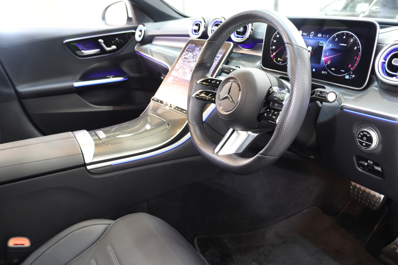 メルセデスベンツ Cクラス C200ｽﾃｰｼｮﾝﾜｺﾞﾝ AVG AMGﾗｲﾝ ﾚｻﾞｰｴｸｽｸﾙｰｼﾌﾞ&ﾍﾞｰｼｯｸ&ﾚｰﾀﾞｰｾｰﾌﾃｨPKG　ISG搭載 1ｵｰﾅｰ ｷｰﾚｽｺﾞｰ 黒本革 ﾊﾟﾉﾗﾏSR ﾍｯﾄﾞｱｯﾌﾟD MBUXﾅﾋﾞTV&ARﾅﾋﾞ ｽﾏﾎ連携 360ｶﾒﾗ PTS LEDﾗｲﾄ自動Rｹﾞｰﾄ AMGｴｱﾛ&18AW ﾘｱｱｸｽﾙｽﾃｱﾘﾝｸﾞ 9AT　2年保証