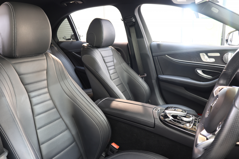 メルセデスベンツ Eクラス E250 AVG ｽﾎﾟｰﾂ ﾚｻﾞｰ&ﾚｰﾀﾞｰｾｰﾌﾃｨPKG　1ｵｰﾅｰ ｷｰﾚｽｺﾞｰ 黒本革 HDDﾅﾋﾞTV ｽﾏﾎ連携 ﾌﾞﾙﾒｽﾀｰ 360ｶﾒﾗ PTS LEDﾗｲﾄ 自動ﾄﾗﾝｸ ﾊﾝｽﾞﾌﾘｰA AMGｴｱﾛ&19AW ﾀﾞｲﾅﾐｯｸS 9AT　2年保証