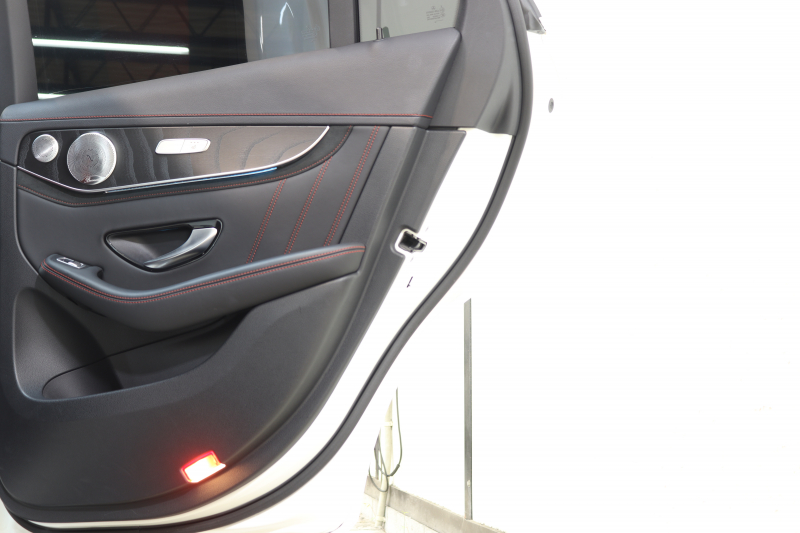 AMG GLC GLC63 4MATIC+ ﾚｻﾞｰｴｸｽｸﾙｰｼﾌﾞ&ﾚｰﾀﾞｰｾｰﾌﾃｨPKG　ｷｰﾚｽｺﾞｰ 赤/黒本革 ﾊﾟﾉﾗﾏSR ﾍｯﾄﾞｱｯﾌﾟD HDDﾅﾋﾞTV BT音楽 ﾌﾞﾙﾒｽﾀｰ 360ｶﾒﾗ PTS LEDﾗｲﾄ 自動Rｹﾞｰﾄ ﾊﾝｽﾞﾌﾘｰA AMG専用装備&ﾁｭｰﾆﾝｸﾞ 9AT　2年保証