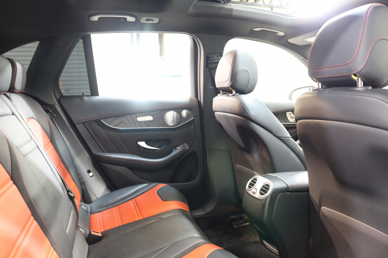 AMG GLC GLC63 4MATIC+ ﾚｻﾞｰｴｸｽｸﾙｰｼﾌﾞ&ﾚｰﾀﾞｰｾｰﾌﾃｨPKG　ｷｰﾚｽｺﾞｰ 赤/黒本革 ﾊﾟﾉﾗﾏSR ﾍｯﾄﾞｱｯﾌﾟD HDDﾅﾋﾞTV BT音楽 ﾌﾞﾙﾒｽﾀｰ 360ｶﾒﾗ PTS LEDﾗｲﾄ 自動Rｹﾞｰﾄ ﾊﾝｽﾞﾌﾘｰA AMG専用装備&ﾁｭｰﾆﾝｸﾞ 9AT　2年保証