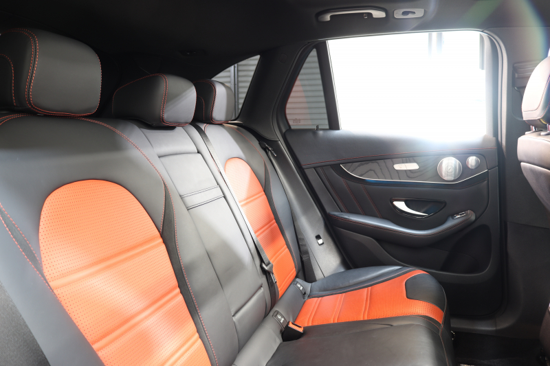 AMG GLC GLC63 4MATIC+ ﾚｻﾞｰｴｸｽｸﾙｰｼﾌﾞ&ﾚｰﾀﾞｰｾｰﾌﾃｨPKG　ｷｰﾚｽｺﾞｰ 赤/黒本革 ﾊﾟﾉﾗﾏSR ﾍｯﾄﾞｱｯﾌﾟD HDDﾅﾋﾞTV BT音楽 ﾌﾞﾙﾒｽﾀｰ 360ｶﾒﾗ PTS LEDﾗｲﾄ 自動Rｹﾞｰﾄ ﾊﾝｽﾞﾌﾘｰA AMG専用装備&ﾁｭｰﾆﾝｸﾞ 9AT　2年保証