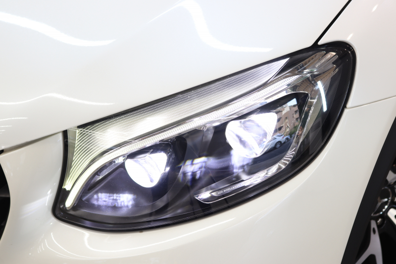 AMG GLC GLC63 4MATIC+ ﾚｻﾞｰｴｸｽｸﾙｰｼﾌﾞ&ﾚｰﾀﾞｰｾｰﾌﾃｨPKG　ｷｰﾚｽｺﾞｰ 赤/黒本革 ﾊﾟﾉﾗﾏSR ﾍｯﾄﾞｱｯﾌﾟD HDDﾅﾋﾞTV BT音楽 ﾌﾞﾙﾒｽﾀｰ 360ｶﾒﾗ PTS LEDﾗｲﾄ 自動Rｹﾞｰﾄ ﾊﾝｽﾞﾌﾘｰA AMG専用装備&ﾁｭｰﾆﾝｸﾞ 9AT　2年保証