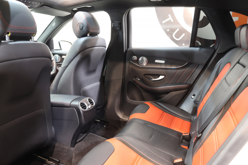 AMG GLC GLC63 4MATIC+ ﾚｻﾞｰｴｸｽｸﾙｰｼﾌﾞ&ﾚｰﾀﾞｰｾｰﾌﾃｨPKG　ｷｰﾚｽｺﾞｰ 赤/黒本革 ﾊﾟﾉﾗﾏSR ﾍｯﾄﾞｱｯﾌﾟD HDDﾅﾋﾞTV BT音楽 ﾌﾞﾙﾒｽﾀｰ 360ｶﾒﾗ PTS LEDﾗｲﾄ 自動Rｹﾞｰﾄ ﾊﾝｽﾞﾌﾘｰA AMG専用装備&ﾁｭｰﾆﾝｸﾞ 9AT　2年保証