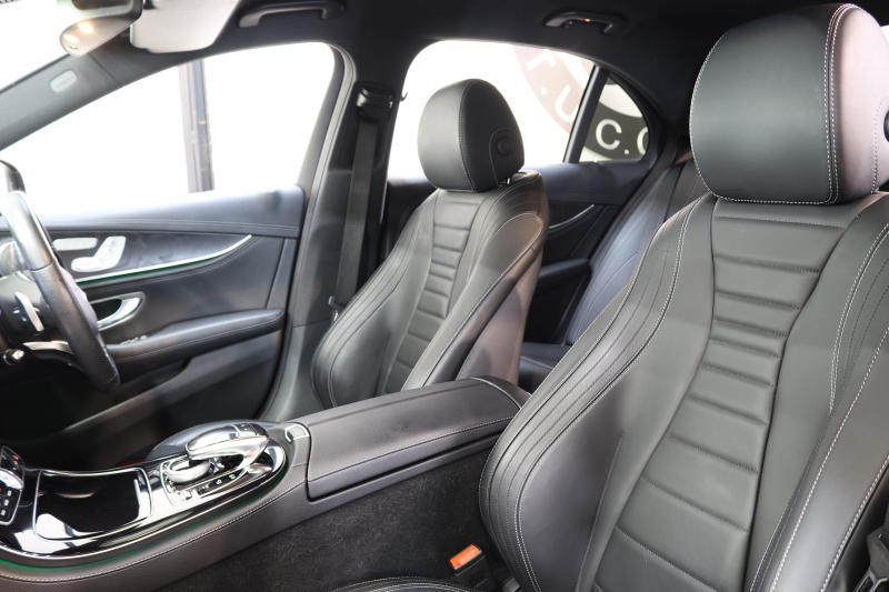 メルセデスベンツ Eクラス E200 AVG ｽﾎﾟｰﾂ ﾚｻﾞｰ&ﾚｰﾀﾞｰｾｰﾌﾃｨPKG　ｷｰﾚｽｺﾞｰ 黒本革 HDDﾅﾋﾞTV&ｷｬﾝｾﾗｰ ｽﾏﾎ連携 ﾌﾞﾙﾒｽﾀｰ 360ｶﾒﾗ PTS LEDﾗｲﾄ 自動ﾄﾗﾝｸ AMGｴｱﾛ&19AW ﾀﾞｲﾅﾐｯｸS 9AT　2年保証