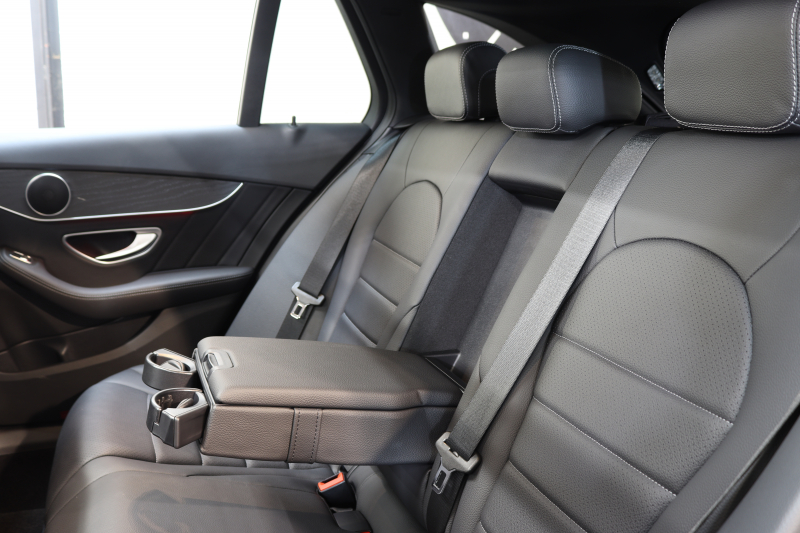 メルセデスベンツ Cクラス C200ｽﾃｰｼｮﾝﾜｺﾞﾝ ﾛｰﾚｳｽｴﾃﾞｨｼｮﾝ ﾚｰﾀﾞｰｾｰﾌﾃｨPKG　特別仕様車 BSG搭載 後期 1ｵｰﾅｰ ｷｰﾚｽｺﾞｰ 黒革 ﾊﾟﾉﾗﾏSR ﾍｯﾄﾞｱｯﾌﾟD HDDﾅﾋﾞTV&ｷｬﾝｾﾗｰ ｽﾏﾎ連携 ﾊﾞｯｸｶﾒﾗ PTS LEDﾗｲﾄ 自動Rｹﾞｰﾄ ﾊﾝｽﾞﾌﾘｰA AMGｴｱﾛ&18AW ｴｱｻｽ 9AT　2年保証